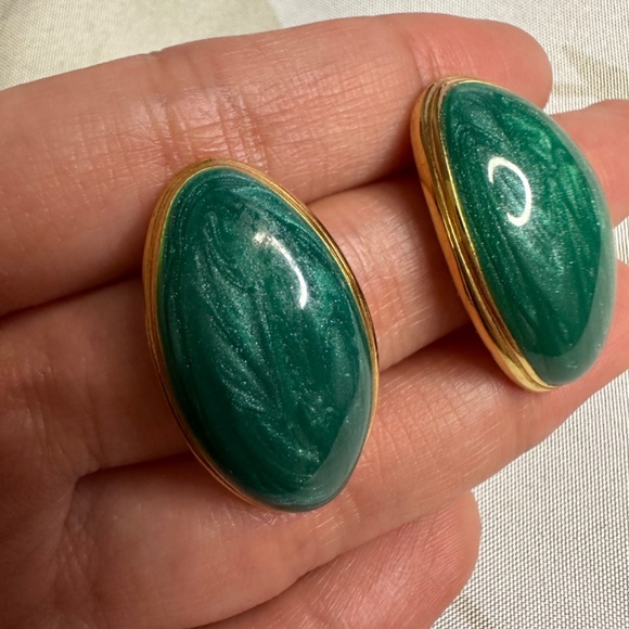 Vintage 80s Lake Superior Green Shimmering Enamel Ear Studs - Picture 5 of 5
